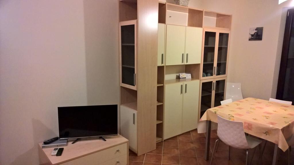Apartmán La Marinella Palmi Pokoj fotografie