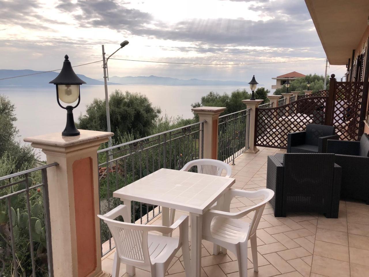 Apartmán La Marinella Palmi Exteriér fotografie